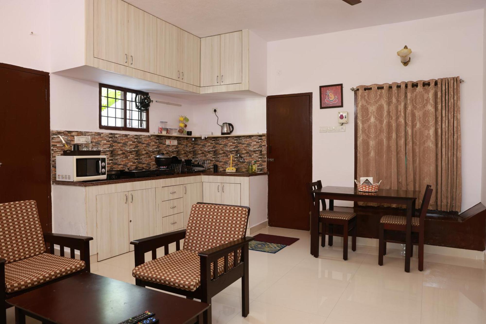 מהבליפורם Mahabs Homestay Villa מראה חיצוני תמונה